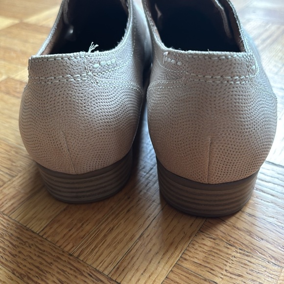 NWOT Tamaris Beige Leather Loafers - Picture 7 of 10
